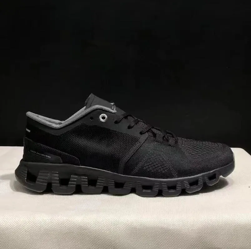 Comfortable walking on cloud runners