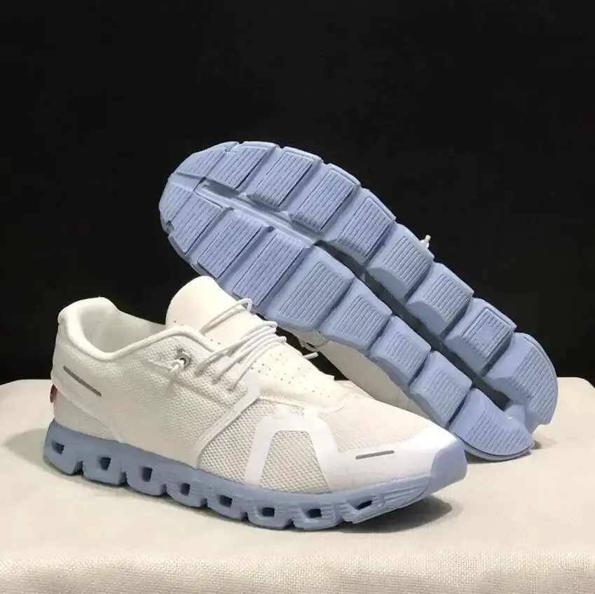 Comfortable walking on cloud runners